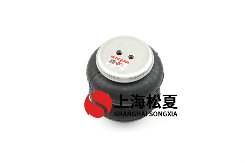 隨著我國(guó)橡塑產(chǎn)品產(chǎn)業(yè)的發(fā)展，橡塑產(chǎn)品的類型和產(chǎn)量不斷增加，尤其是橡膠生產(chǎn)設(shè)備的不斷提高與生產(chǎn)工藝的不斷改進(jìn)，橡膠模具越來越多，模具的制造水平與模具復(fù)雜程度也越來越高越精致。自動(dòng)化、長(zhǎng)壽命已經(jīng)成為橡膠模具發(fā)展的趨勢(shì)。 CS型空氣彈簧減震器 空氣彈簧是空氣懸架系統(tǒng)的和重要組成部分，它利用空氣的壓縮彈性進(jìn)行工作，具有緩沖、減振和承載重量等功能。與普通鋼彈簧相比，空氣彈簧具有良好的彈性特性，因此其應(yīng)用范圍非常廣泛。 將空氣彈簧用于懸架系統(tǒng)可大大提高的行駛平順性。橡膠空氣彈簧按形狀可分為曲囊式、膜式和滾簡(jiǎn)式三大類。按密封結(jié)構(gòu)形式可分為壓力自密封式、卷邊式、法蘭夾緊式、箍環(huán)密封式和混合式五大類。其結(jié)構(gòu)由特性表層橡膠、度骨架層、性內(nèi)層橡膠構(gòu)成。我定制的模具可以處理氣孔、缺膠、充氣尺寸變化大、窗簾線變薄、裂縫等問題，也可以附著在空氣彈簧上，實(shí)現(xiàn)自我控制調(diào)整，減少。 該模具對(duì)生產(chǎn)空氣彈簧（甚至橡膠產(chǎn)品）具有重要意義，可提高空氣彈簧中橡膠氣囊的質(zhì)量。由于橡膠氣囊是空氣彈簧的重要組成部分，其質(zhì)量是決定空氣彈簧使用壽命的重要因素。使空氣彈簧具有良好的彈性特性。